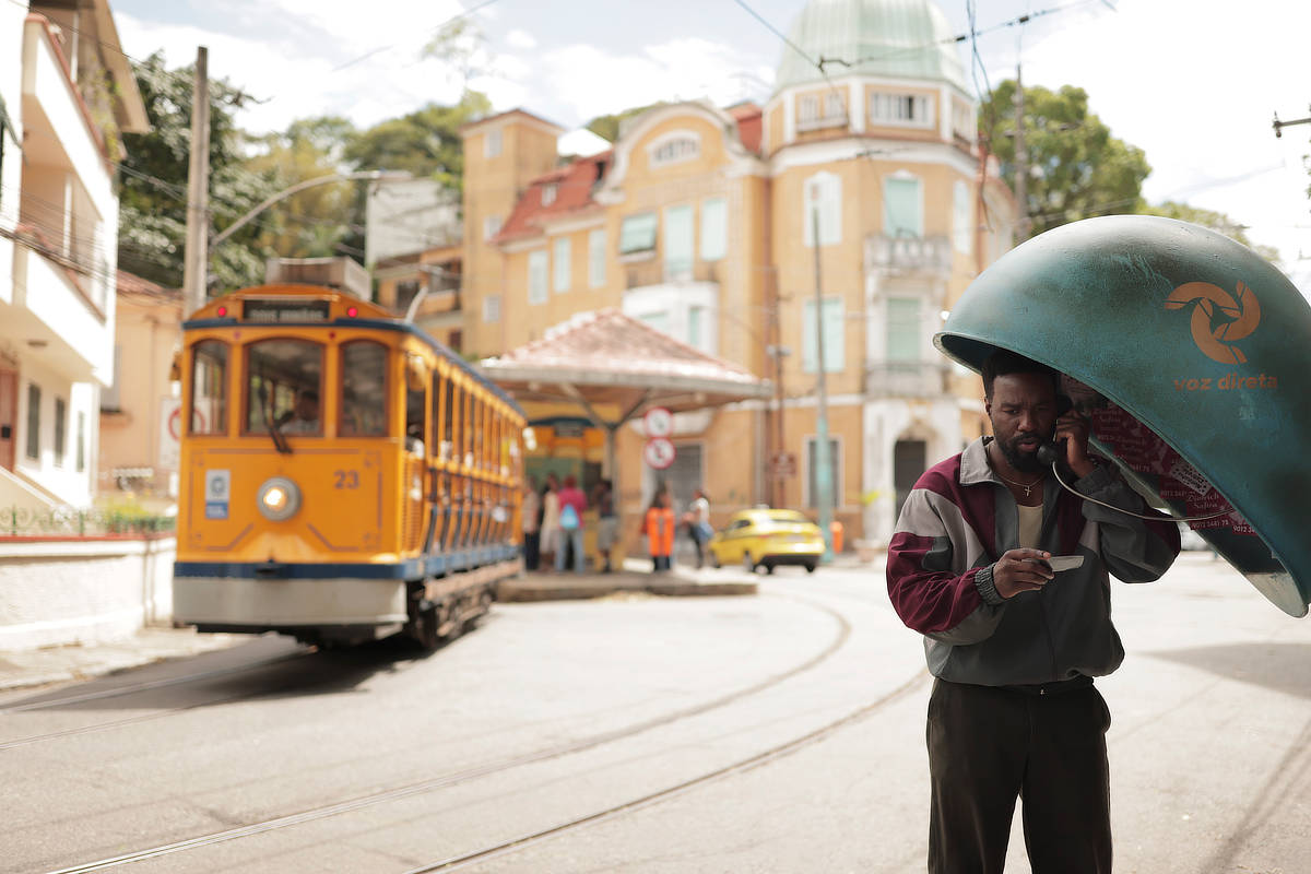 Yahya Abdul-Mateen II as John Creasy