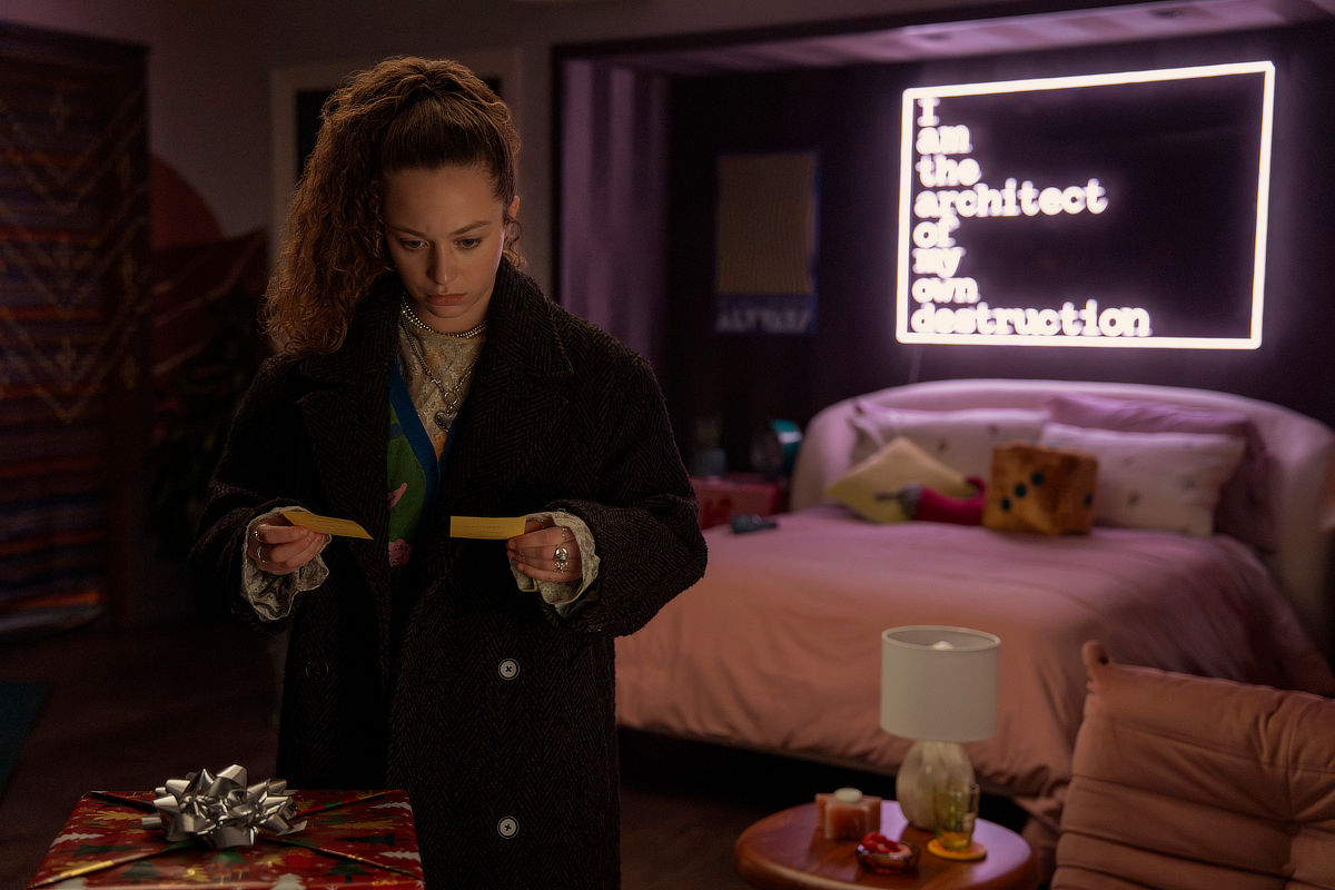 Sofia Rosinsky as Lulu