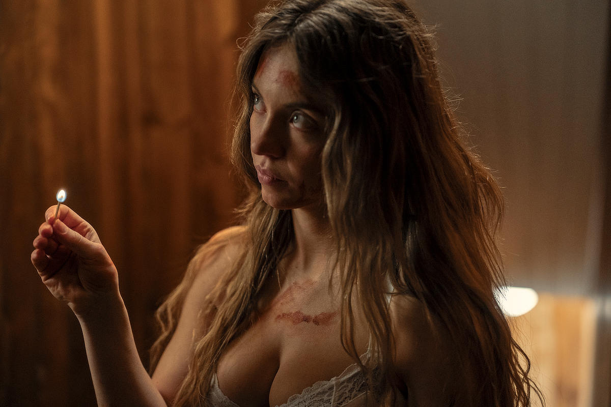Sydney Sweeney in The Housemaid