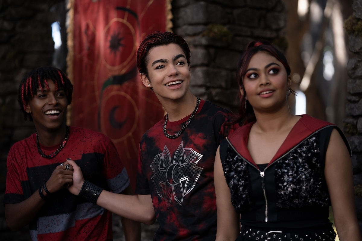 Malachi Barton as Victor