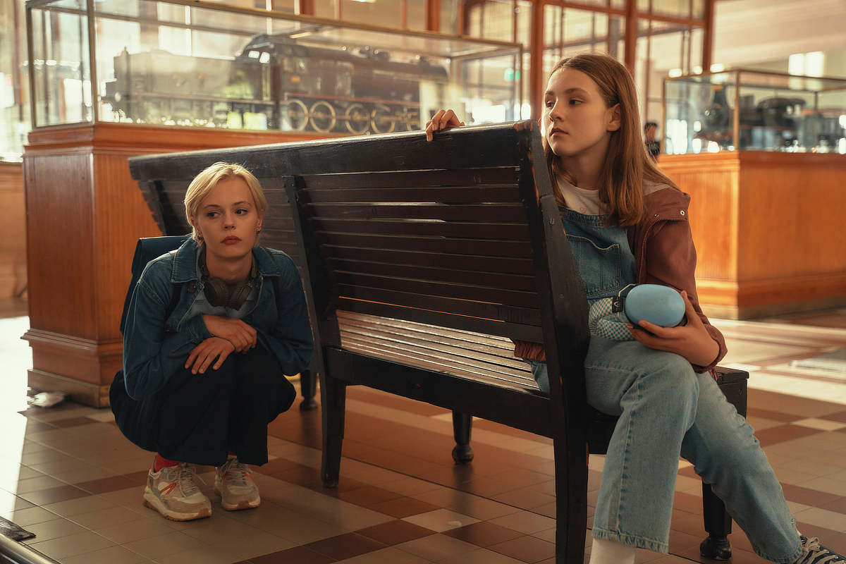 ELLA MAISY PURVIS (PATIENCE EVANS) and LYRA KANE (LOLA BRAXTON)