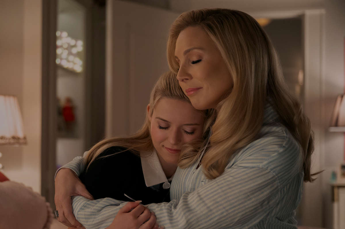 Lexi Minetree, June Diane Raphael