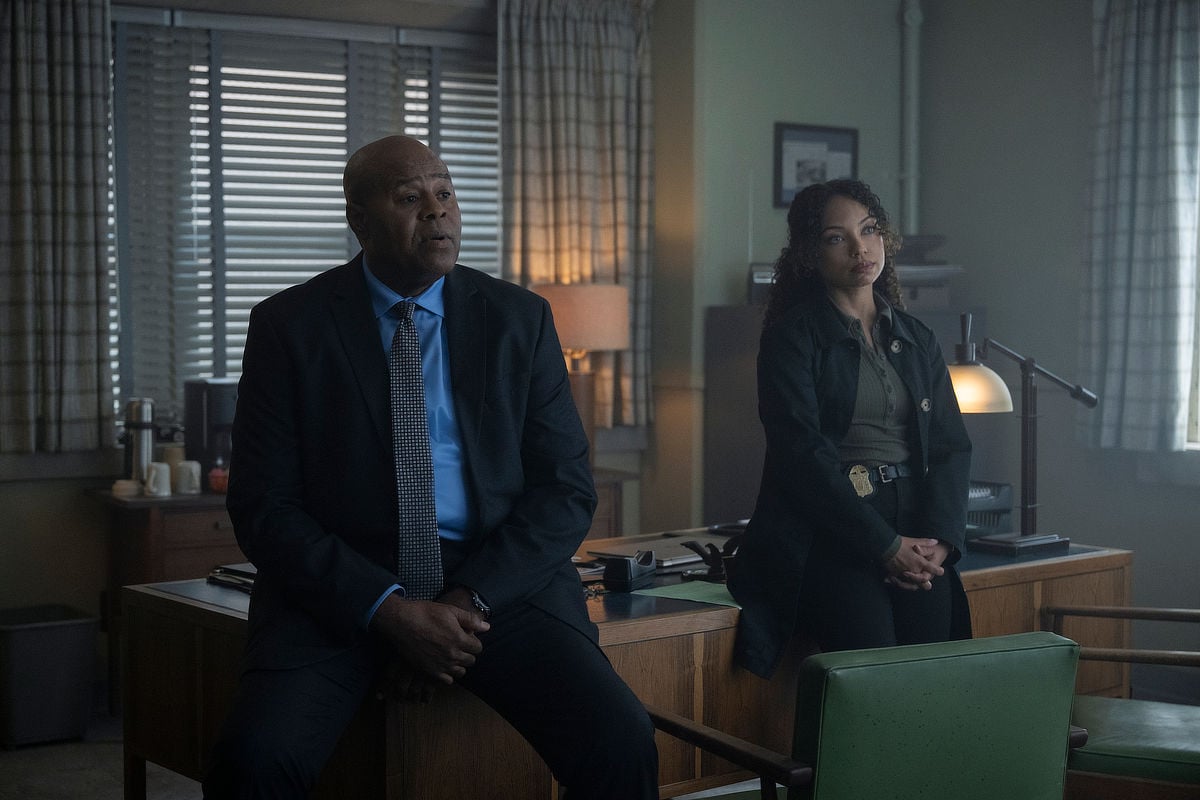 Chi McBride as Agent Max Williams and Logan Browning as Agent Sarah Greer