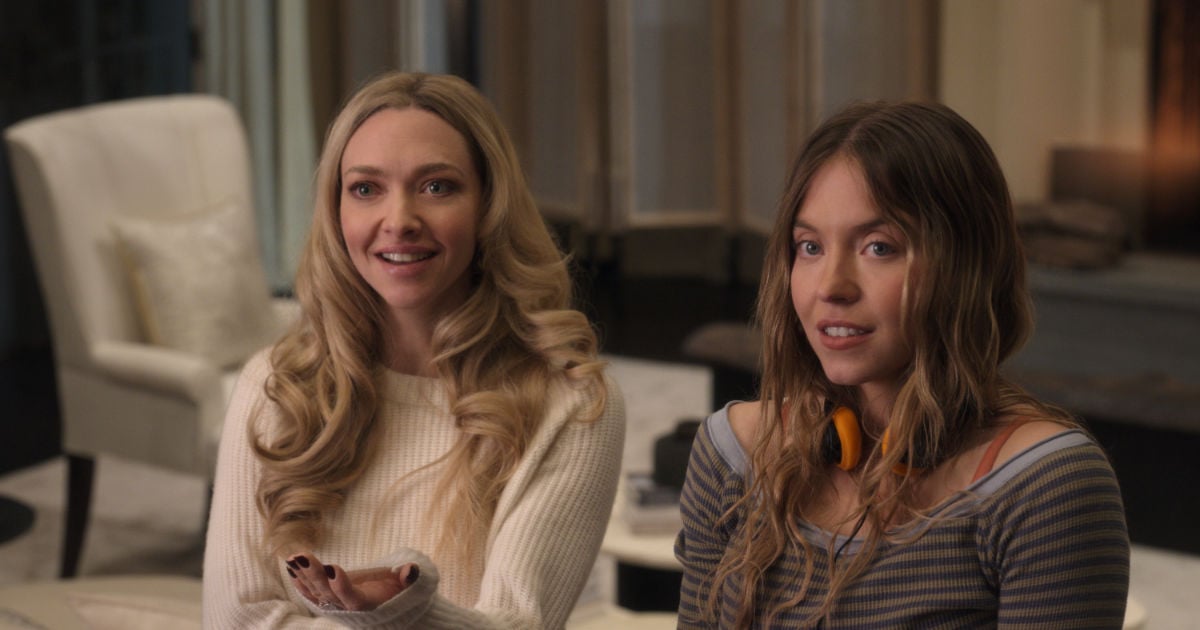 Amanda Seyfried as Nina Winchester and Sydney Sweeney as Millie Calloway