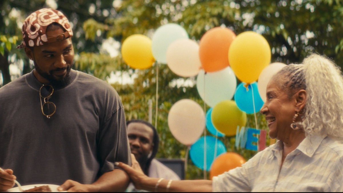 Shannon Wallace as Chris and Phylicia Rashad as Vonda
