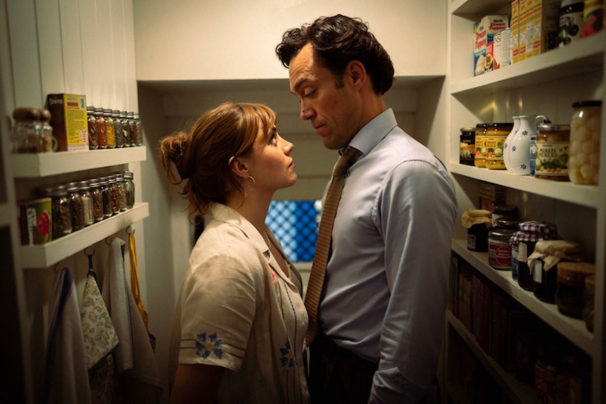 BELLA MACLEAN, ALEX HASSELL