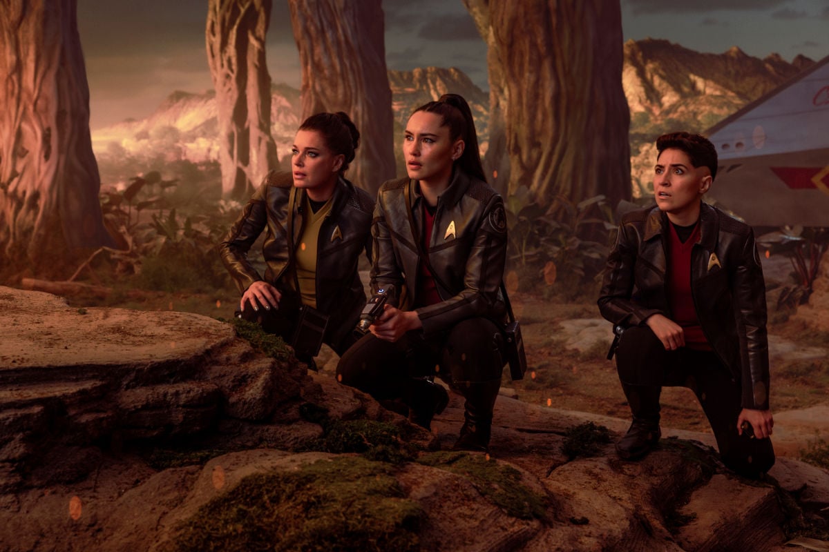 Rebecca Romijn as Una, Christina Chong as La’an Noonien-Singh, and Melissa Navia as Erica Ortegas