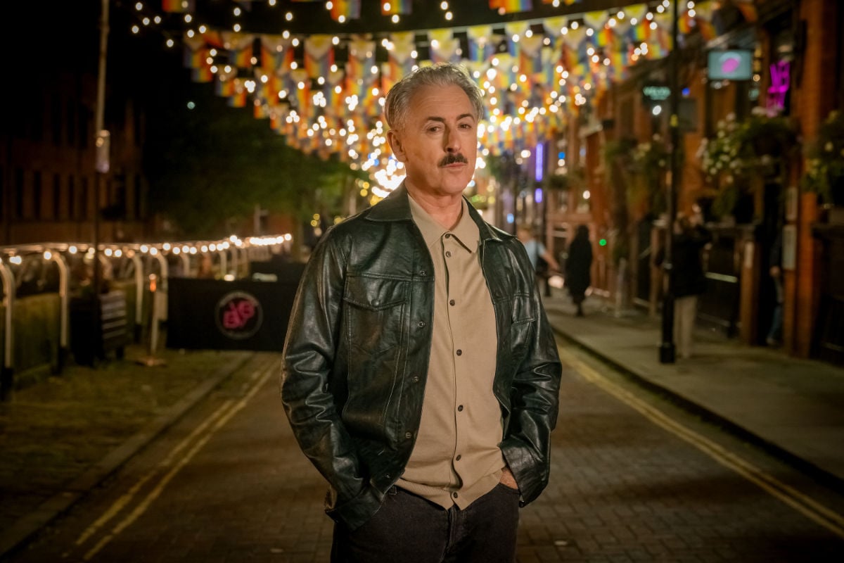 Alan Cumming as Leo