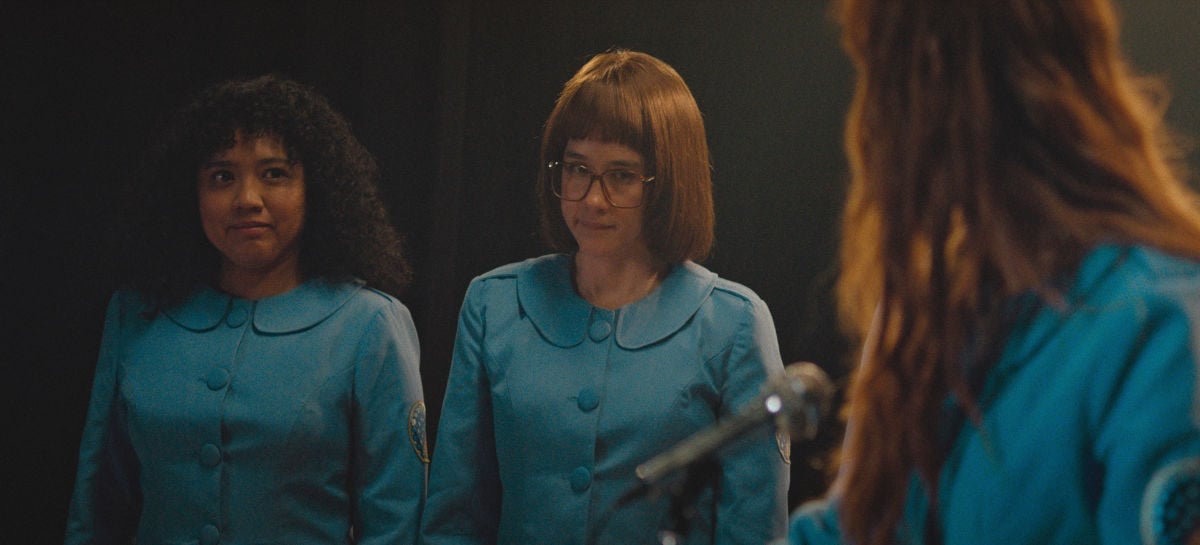Women in Blue (Las Azules)