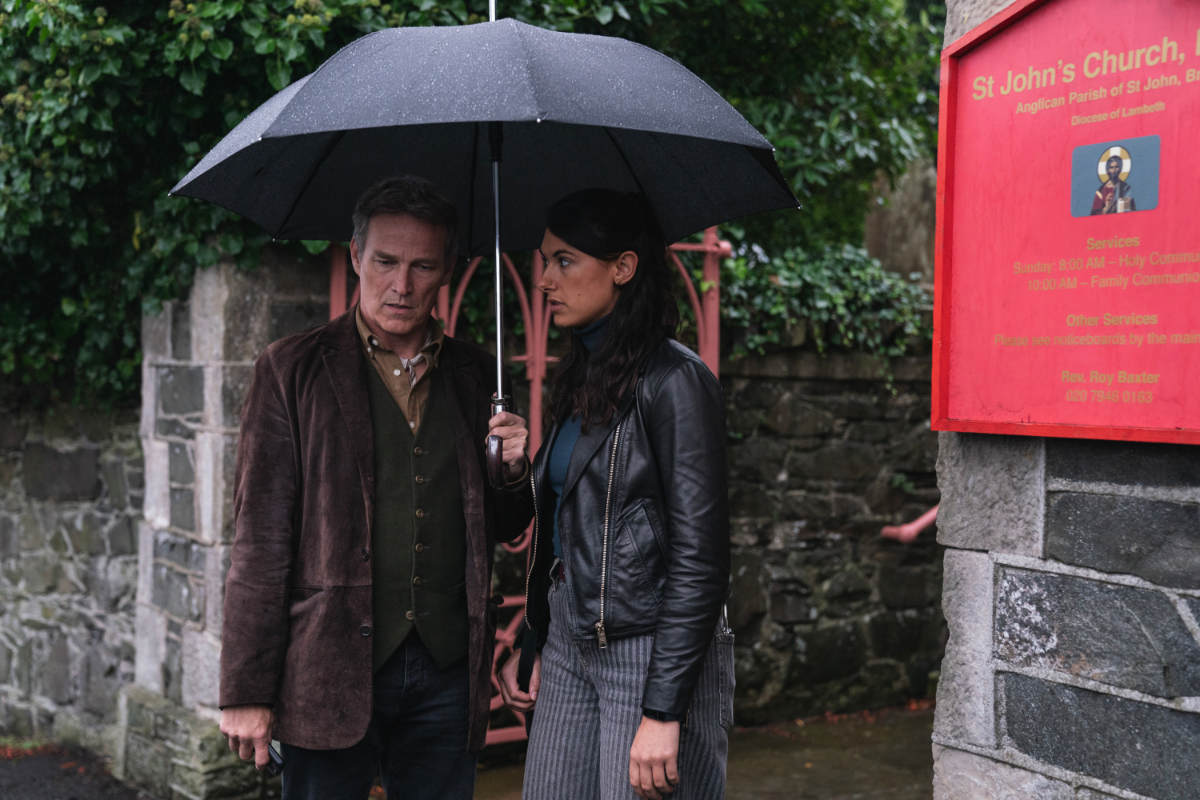 DI Mick Palmer (Stephen Moyer) and DC Shazia Malik (Nina Singh)