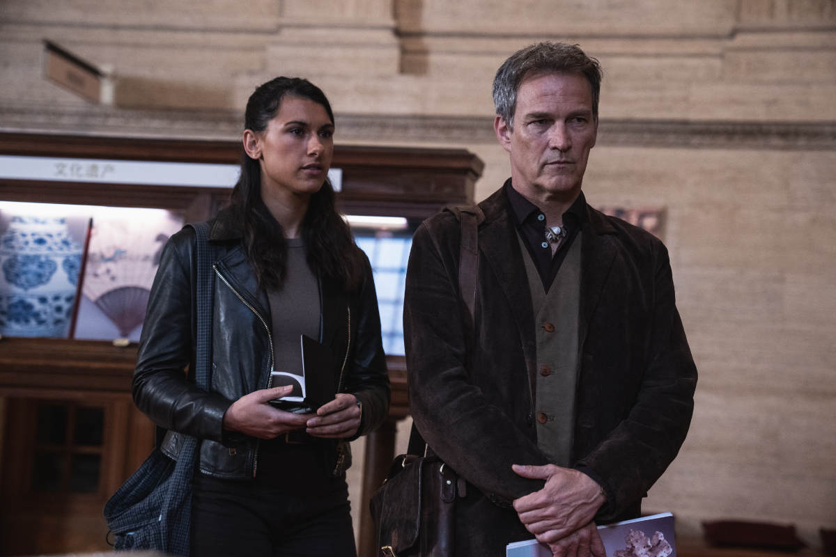 DI Mick Palmer (Stephen Moyer) and DC Shazia Malik (Nina Singh)