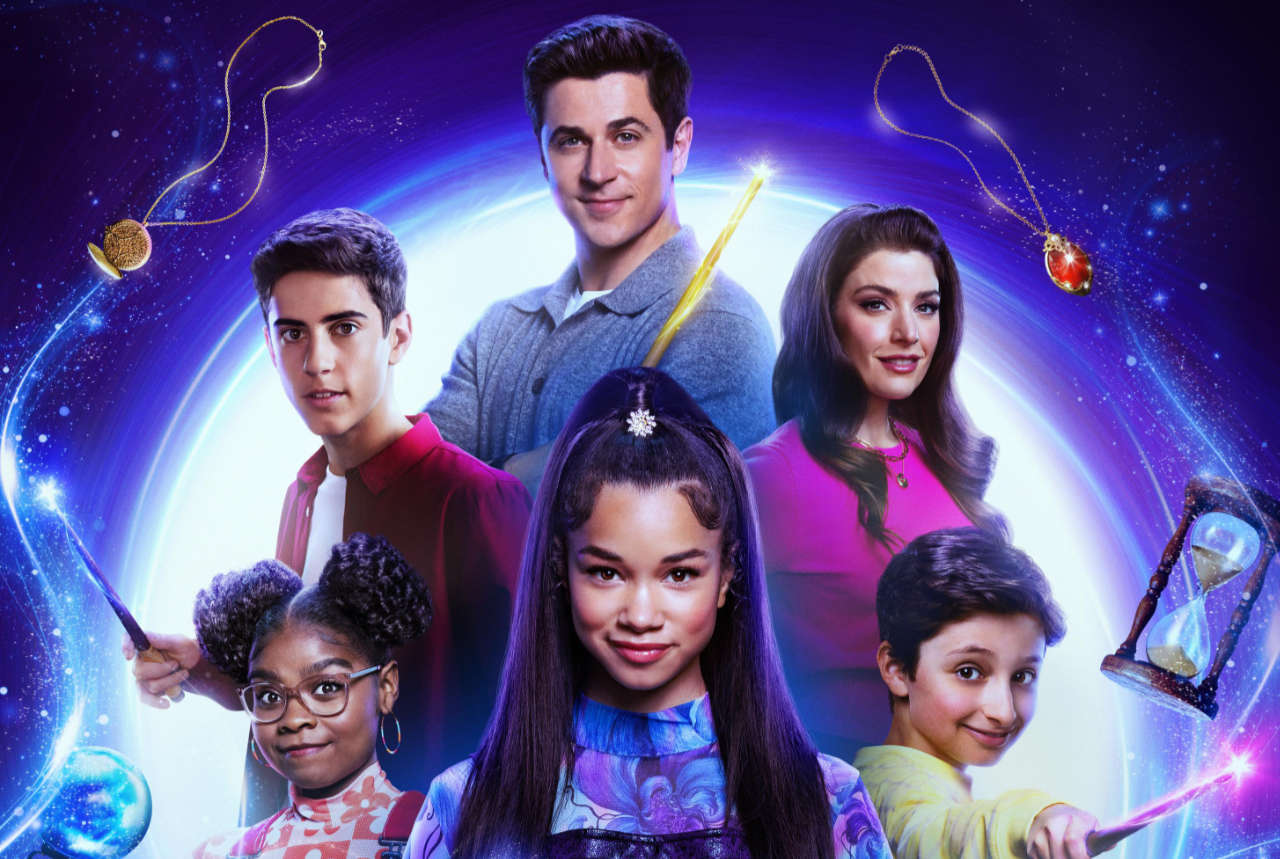 Wizards Beyond Waverly Place Finale Trailer and Key Art
