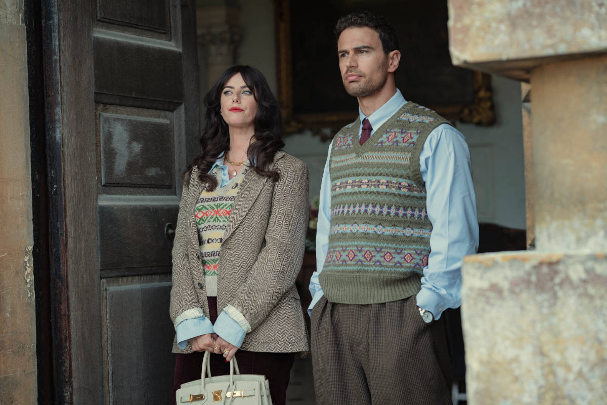 Theo James and Kaya Scodelario in The Gentlemen Season 2