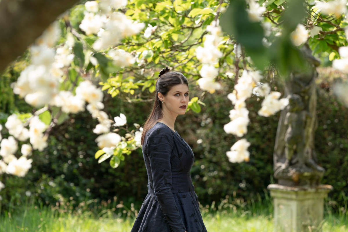 Alexandra Daddario as Dr. Rowan Fielding