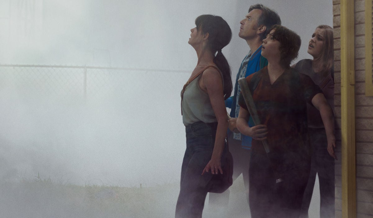 EWAN McGREGOR as Greg Platt, CHRISTIAN CONVERY as Brian Platt, MAISY STELLA as Audrey Platt and ANNE HATAHAWAY as Denise Platt