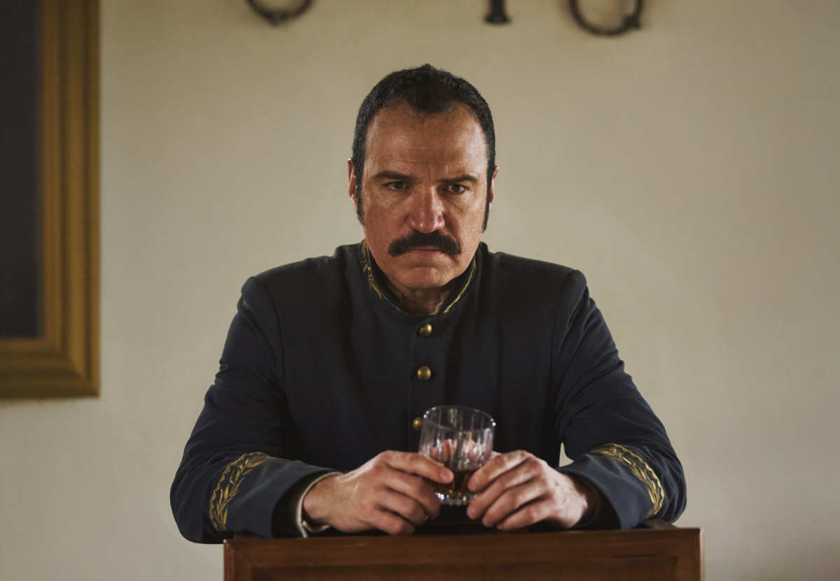 Salvador del Solar as General Moncada