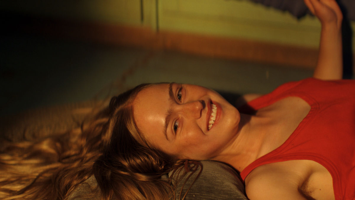 Ramona (Amélie Hoeferle) in Sterling Point