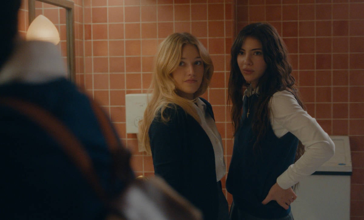 Kristina Bogic as Anya and Sara Boustany as Elise in The Body
