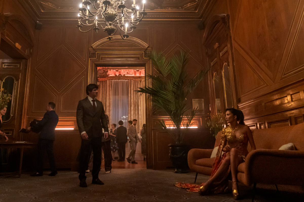 Paul Forman as Nicolas De Leon, Ashley Park as Mindy