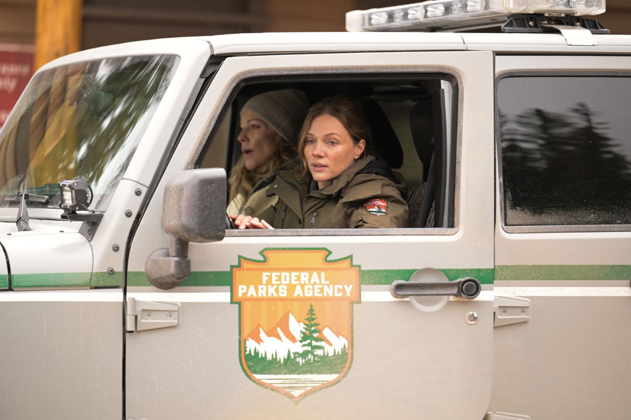 Exclusive Anna Pigeon Clip Featuring Tricia Helfer as Molly
