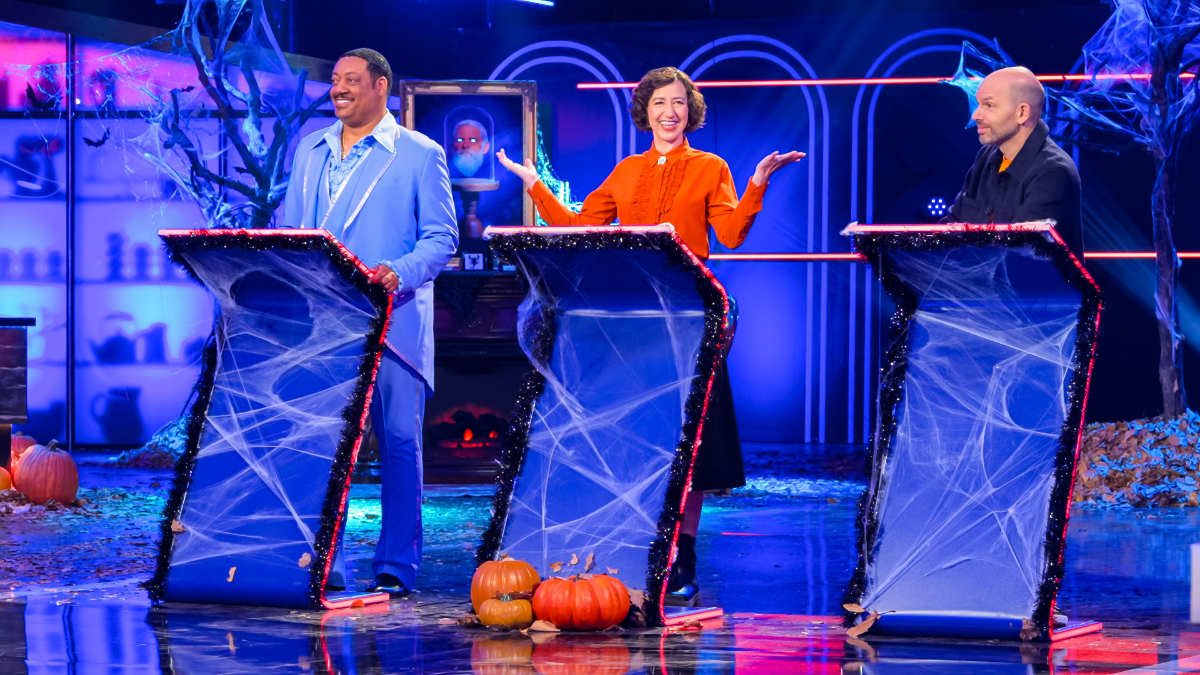 Judges Cedric Yarbrough, Kristen Schaal and Paul Scheer