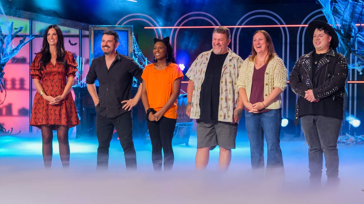 Contestants Bonne Bedingfield, Rodolfo Concalves, Tiphani Anderson, Mike Elder, Corinna Maguire, Frankie Velez
