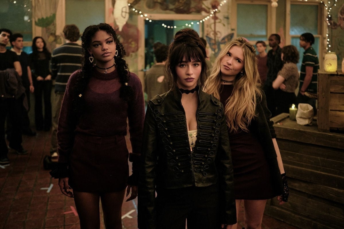 JORDAN LEFTWICH, MALINA WEISSMAN, and ORA DUPLASS in Coven Academy