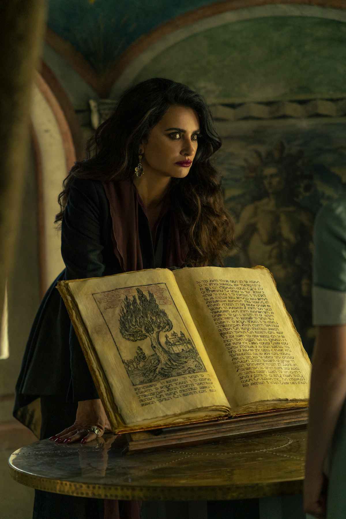 Penélope Cruz as Cara Lazaro in Day Drinker