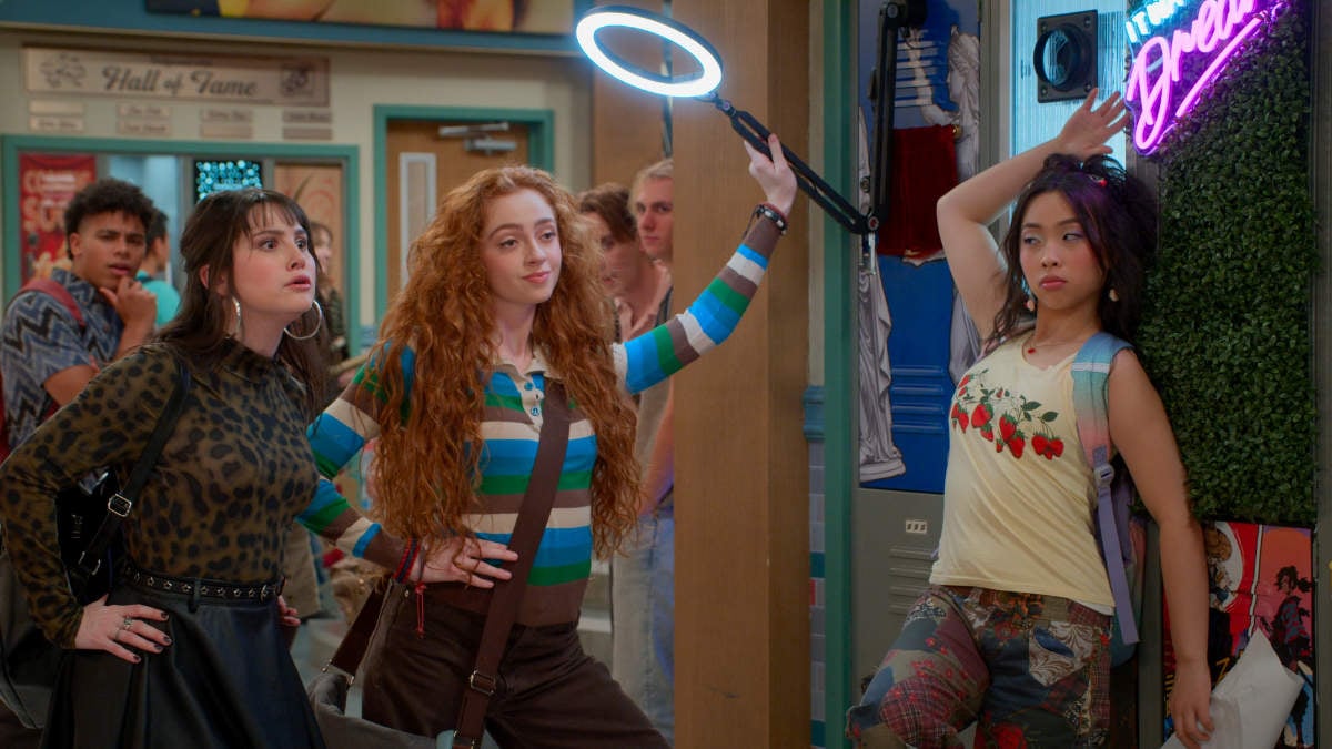 Erika Swayze as Jen Z, Alyssa Miles as Emmy, and Emmy Liu-Wang as Pepper