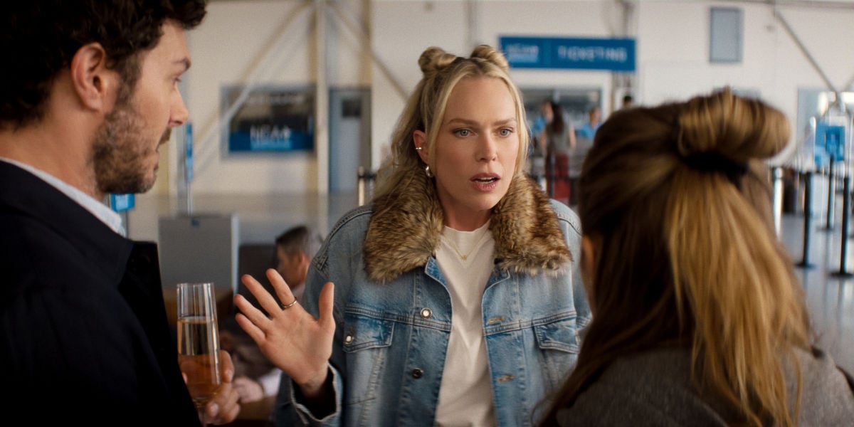 Adam Brody as Noah, Erin Foster as Nicole