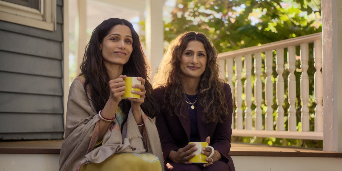 Freida Pinto as Parul and Sarayu Blue as Ruma