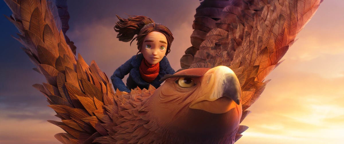 Prue McKeel (Peyton Elizabeth Lee) flying an eagle