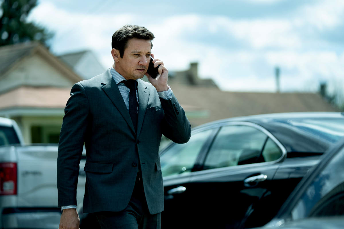 Jeremy Renner as Mike McLusky